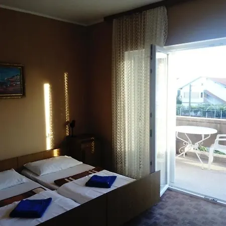 Ivona Guest house 3*